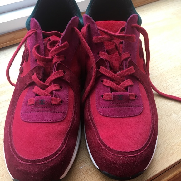 Chanel suede runners in a multi-colored maroon, burgundy and green. Size 13 US. - Picture 5 of 8